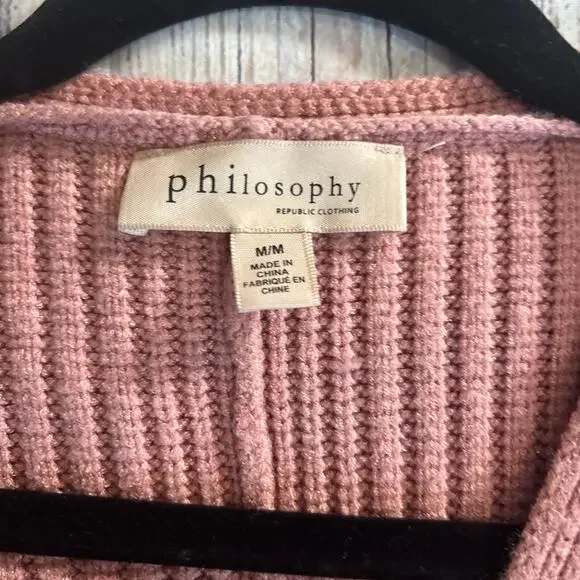 Size medium pink knit sweater by philosophy - Picture 4 of 6